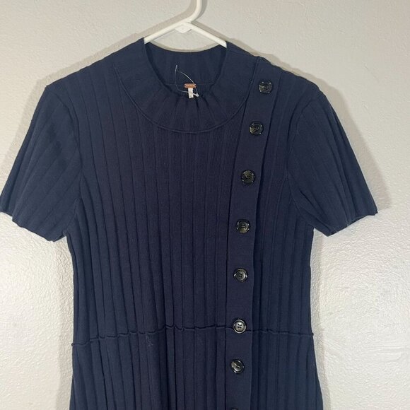Free People Lottie Rib Dress‎ Button Detail Front Short Sleeve Navy Large NWOT - Picture 4 of 10